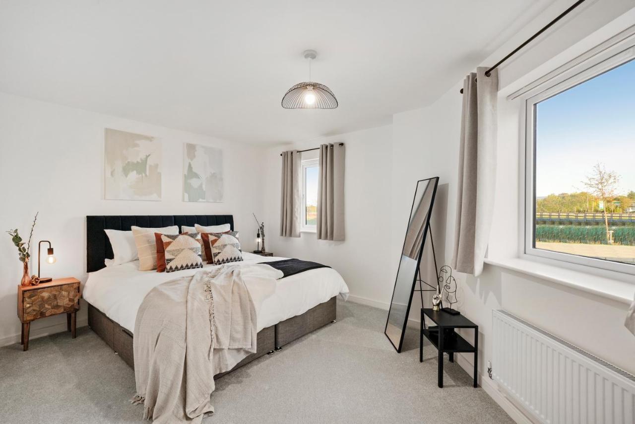 Luxury Apartment At Holt House Milton Keynes Zewnętrze zdjęcie