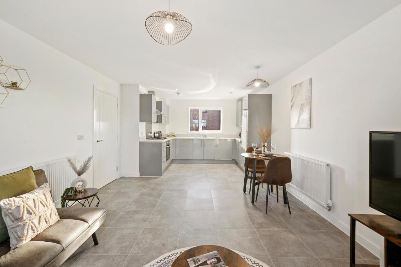 Luxury Apartment At Holt House Milton Keynes Zewnętrze zdjęcie