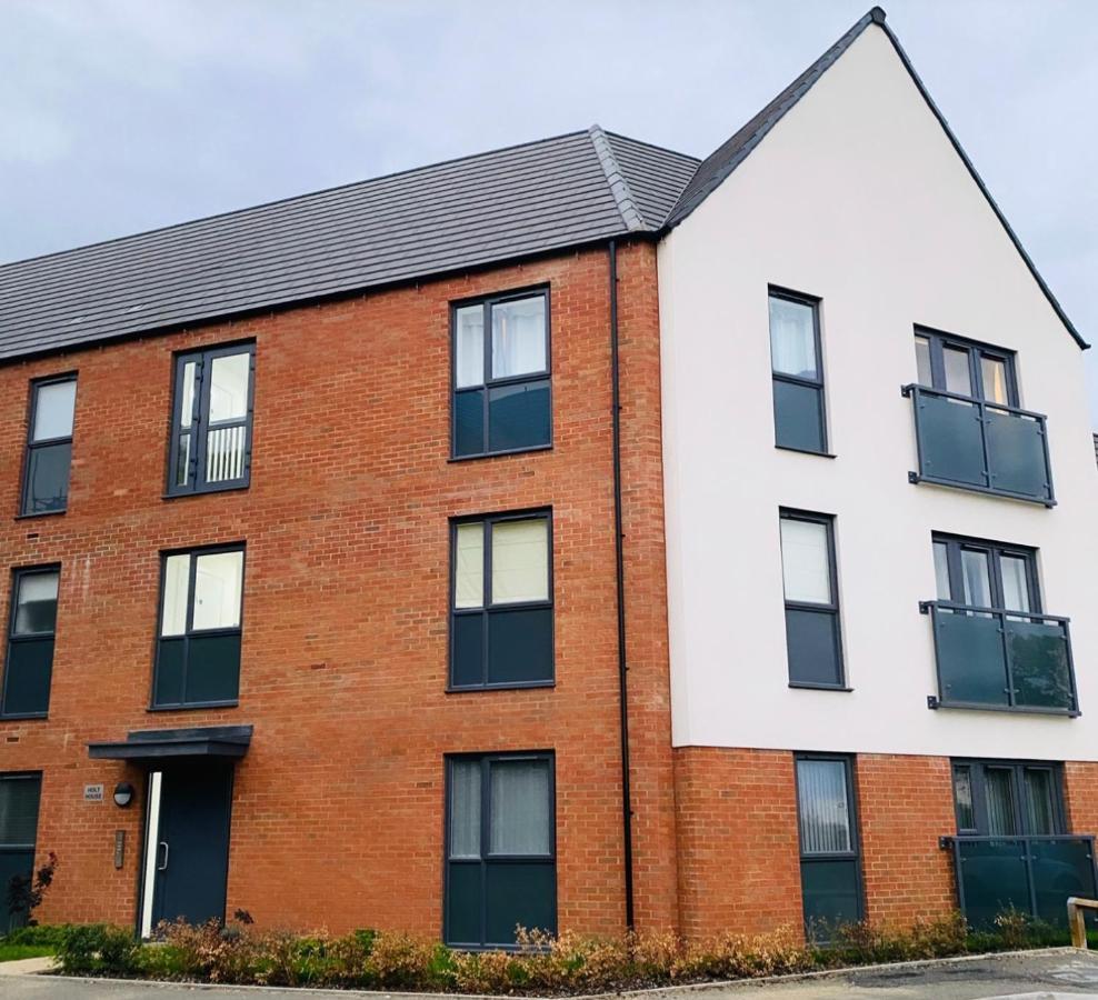 Luxury Apartment At Holt House Milton Keynes Zewnętrze zdjęcie